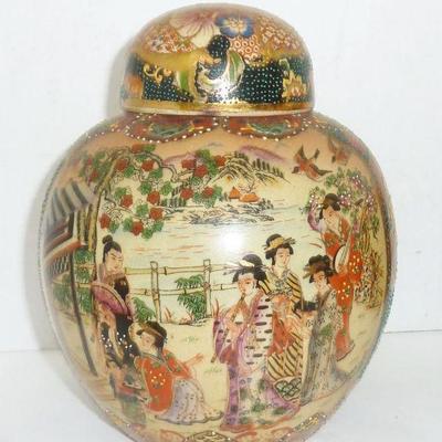 Decorative Satsuma LG jar