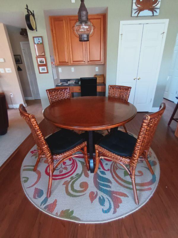 Willow Tree Estate Sales in Smithville Exquisite home!