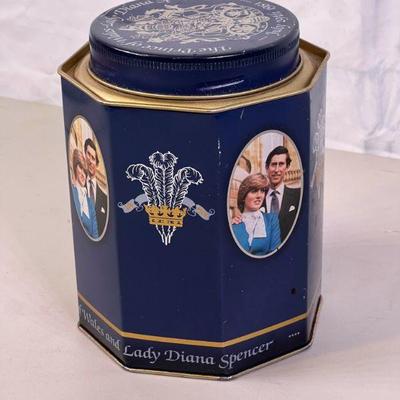 6” Lady Diana & Prince Charles Commemorative Cookie Tin
