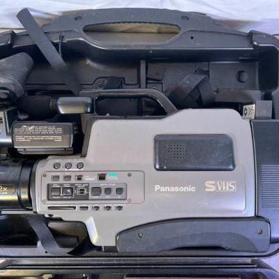 Panasonic AG-456 S-VHS Reporter Camera & Case
