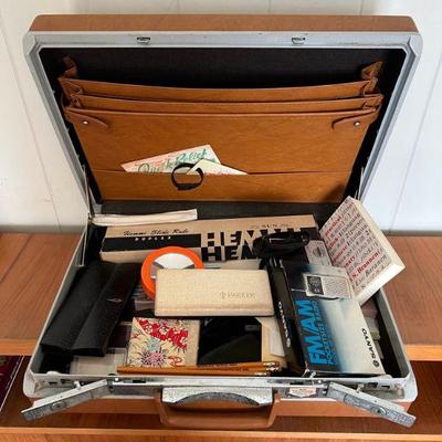 MHT048- Vintage Brown Samsonite Hardcover Briefcase & Mystery Items