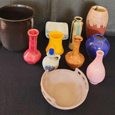 MHT060 - Assorted Pottery