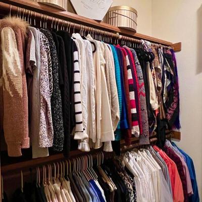 Great selection of new and vintage women's clothing - sized 8, 10, 12