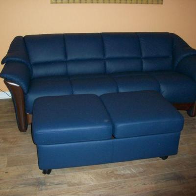 ***BIN*** Ekornes Oslo Sofa in Paloma Leather Oxford Blue, Priced $2,400.00