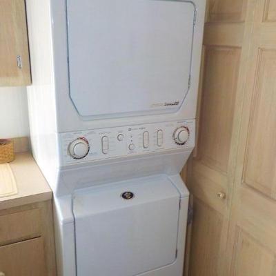 Maytag Combo washer/dryer.