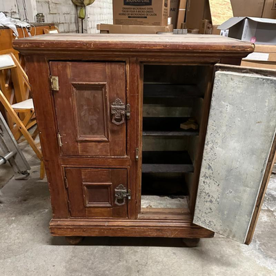 $40 antique icebox	