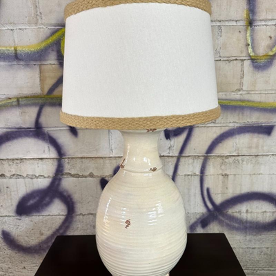 $40 pottery barn lamp	