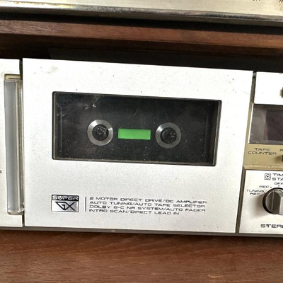 vintage tape deck - $10