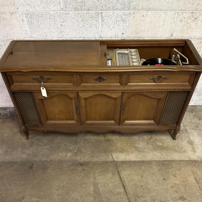 $100 vintage record console