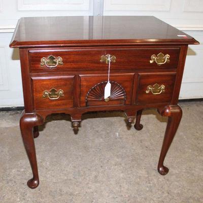 315: Henkel Harris solid mahogany queen Anne low boy approx. 32" w x 22" d x 30" h