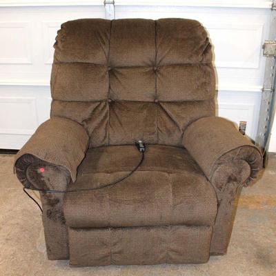 131: Working oversized upholstered lift chair recliner Heat and Massage NOT Working approx. 45
