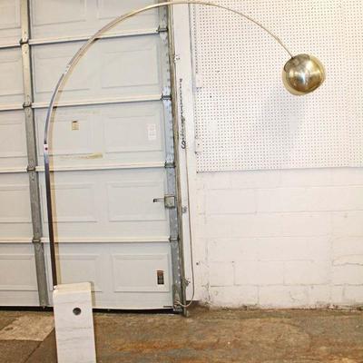 212: Mid century modern marble base arch lamp