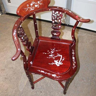 218: Asian decorated hardwood corner chair with mother of pearl inlay approx. 27" w x 22" d x 34" h seat height 18"