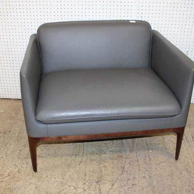 318: Bernhardt leather modern design lounge chair approx. 26" w x 28" d x 28" h seat height 17"