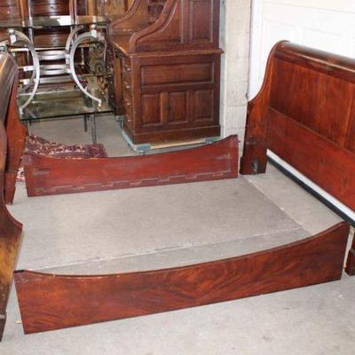 300: Antique mahogany day bed with original rails NO Bolts approx. 57" w x 71" d x 41" h