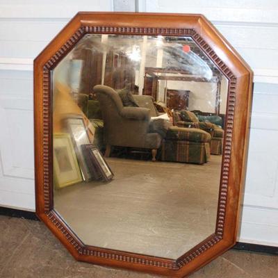 360: Mahogany frame decorator mirror approx. 26" w x 34" h