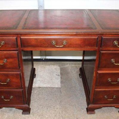 235: Vintage mahogany leather top kneehole desk approx. 48" w x 24" d x 30" h
