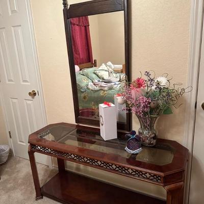 mirror and sofa / hall table Bassett