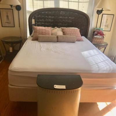 wicker queen size bed $299