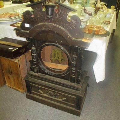 Lg Old Clock