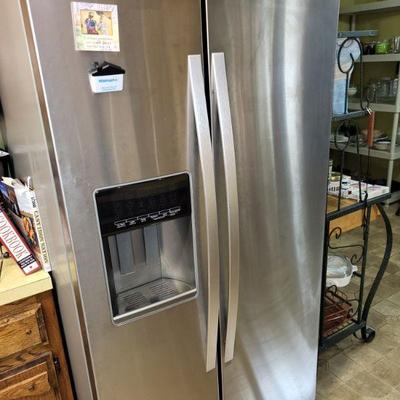 Whirlpool refrigerator 