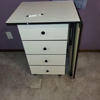 Folding sewing/craft table