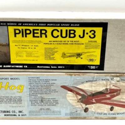 Large scale model airplanes 