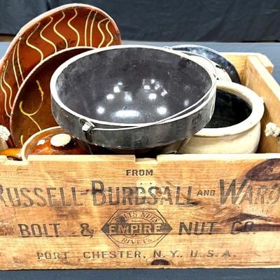 Wooden hardware box with stoneware 