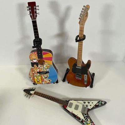 Jimmy Hendrix Mini Guitars 1/4 Scale