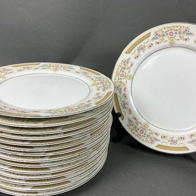15 China Dinner Plates- Coronet Signature Collection