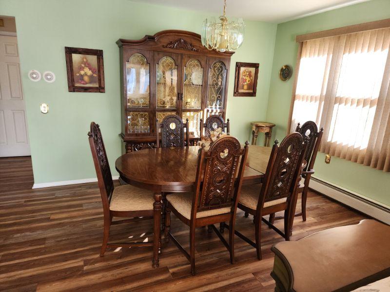 Toms River Estate Sale Furniture, Asian Vases & Decor, Crystal