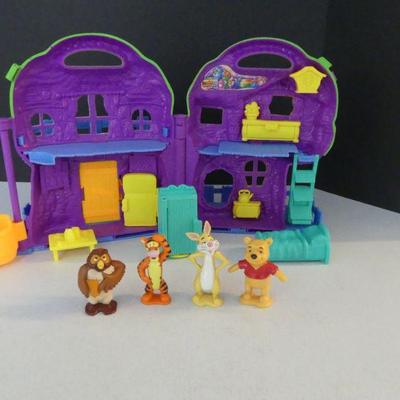Vintage Disney Winnie the Pooh Treehouse Carry Along Playset