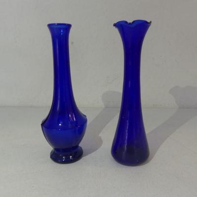Vintage Pair of Cobalt Blue Bud Vases