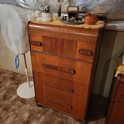 1940'S MAHOGANY WATERFALL FRONT DRESSER W/MIRROR AND TALL CHEST