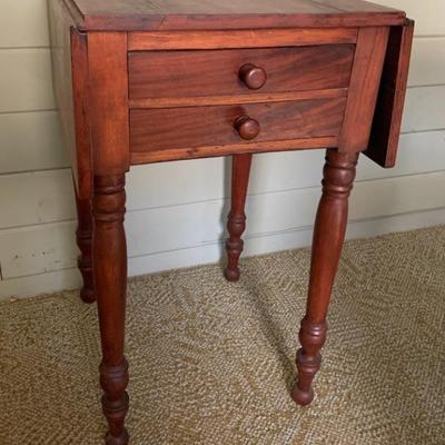 Antique 1840's 2-drawer stand.