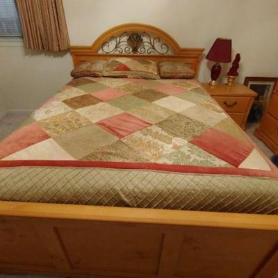 Queen Bedroom Suite with Chest of Drawers, Dresser and Mirror, Head and Footboard, Side Table 