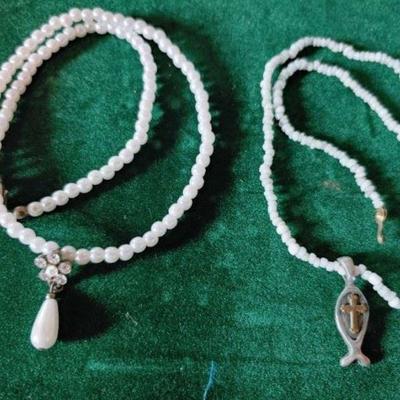 Pearl Costume Necklaces 