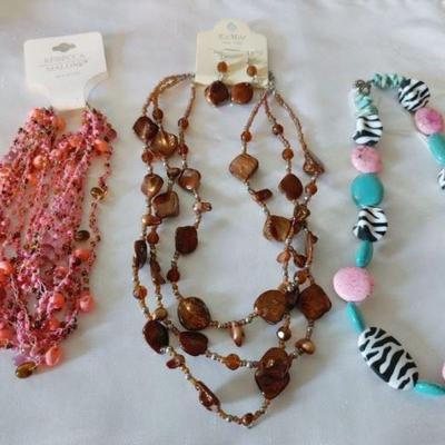 Misc Costume Necklaces 