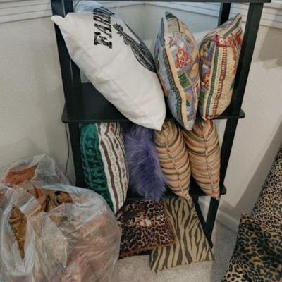 Decorative Pillows 