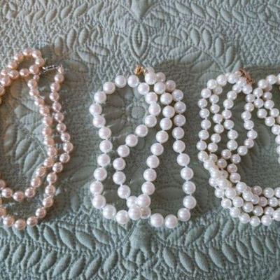 Pearl Costume Necklaces 
