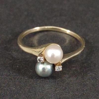 14K Gold Black & White Pearl Ring w/ Diamonds