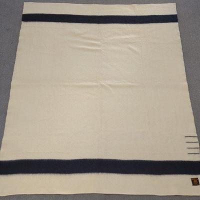 Vintage Earlys Whitney Point Blanket