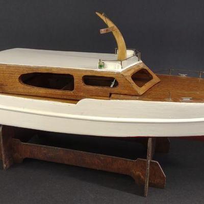 Vtg Cabin Cruiser Wooden Boat Model