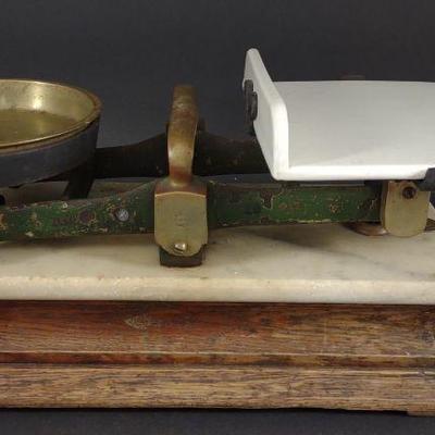 Antique Hunt & Co Countertop Balance Scale