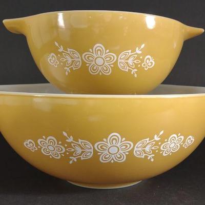2 Pyrex Butterfly Gold Cinderella Mixing Bowls