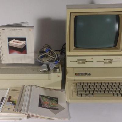 Apple IIe Computer, Monitor, Printer & Manuals