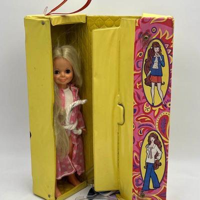 Crissy Doll With Case And Lots Of Shoes & Clothing
