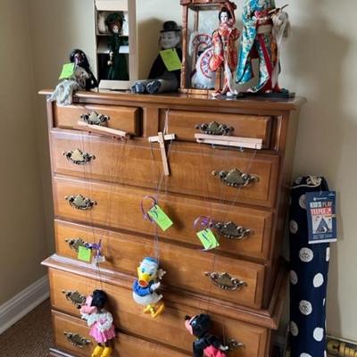 Puppets and dresser
