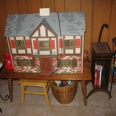 doll house, w/o furniture  BUY IT NOW $ 35.00

COFFEE TABLE  $ 55.00
