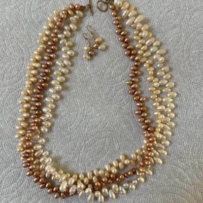 HTS445- Brown & White Pearl Necklace & Earrings 